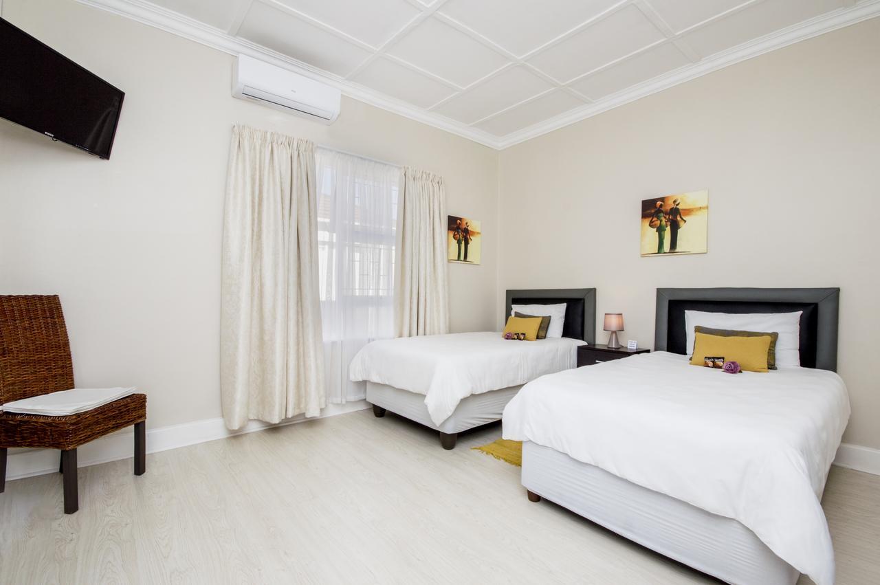 Walmer Villiers Self Catering Port Elizabeth Extérieur photo