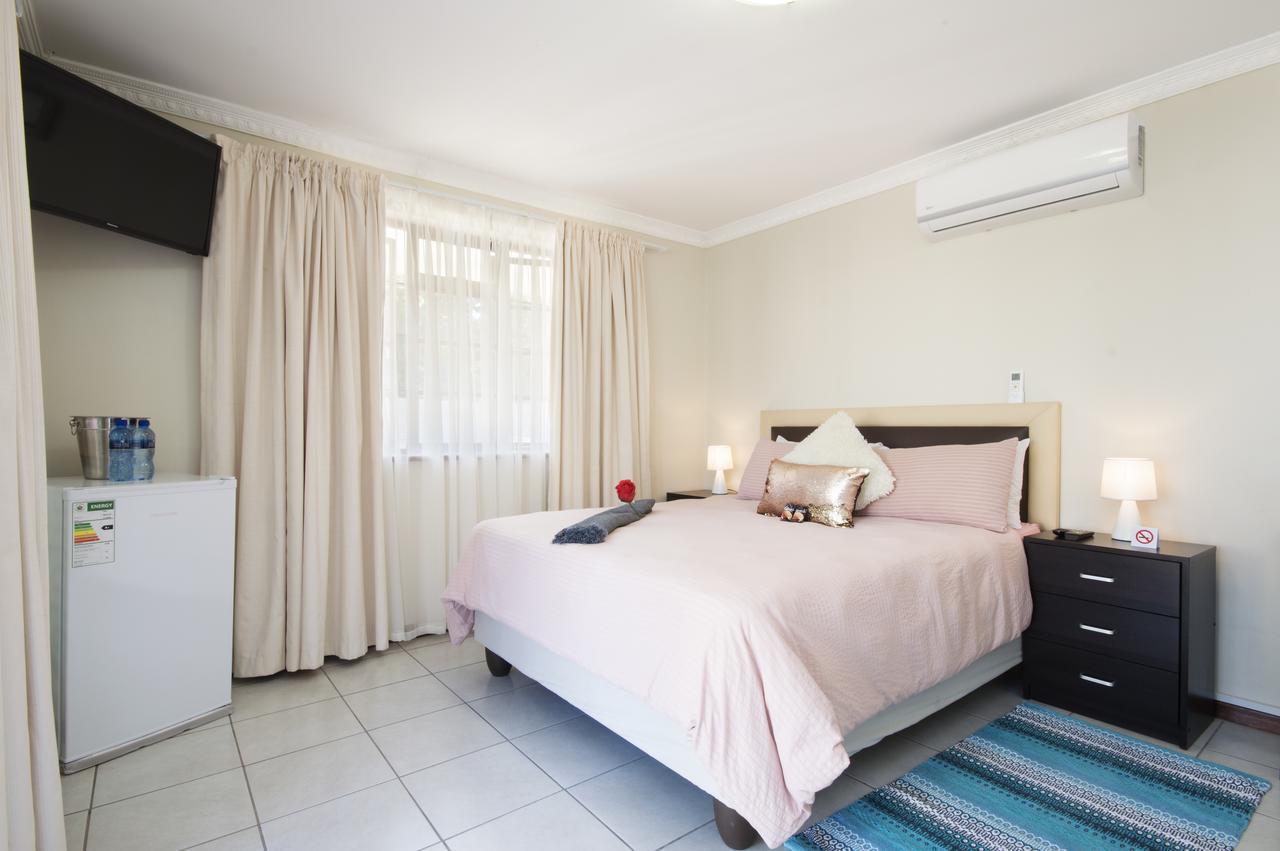 Hotel Walmer Villiers Self Catering à Port Elizabeth Extérieur photo